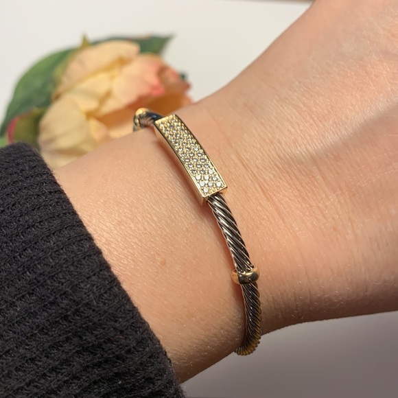 Two tone Bracelet with clear stones - Picture 5 of 9